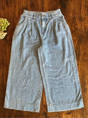 Mini Boden | Girls Pleated Front Wide Leg Denim Jeans Light Wash, Size 11Y